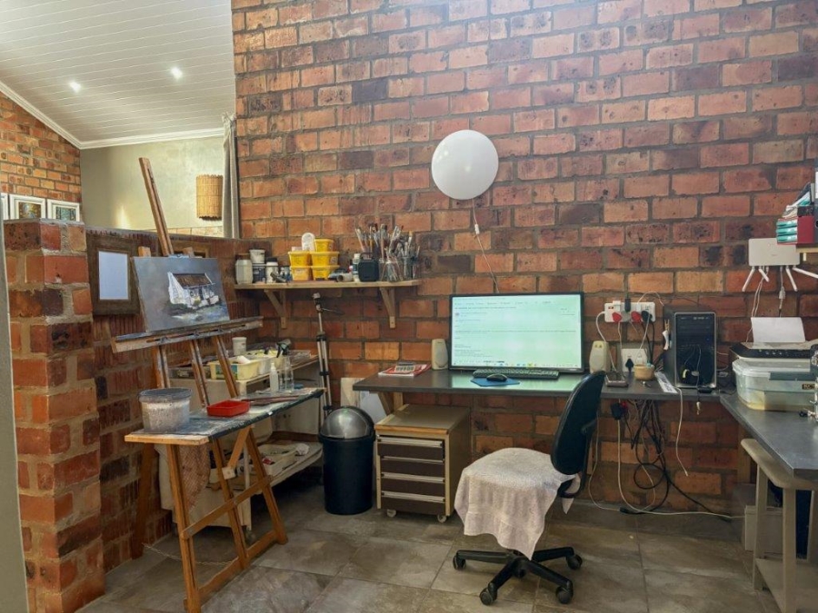 3 Bedroom Property for Sale in Stilbaai Wes Western Cape
